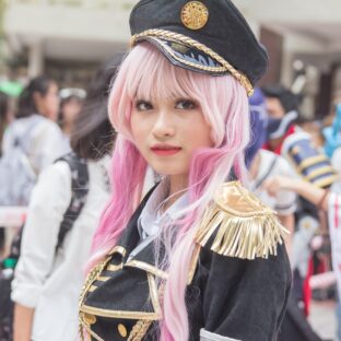 コスプレでのバストメイク!シリコンバストとヌードブラどちらがオススメ?