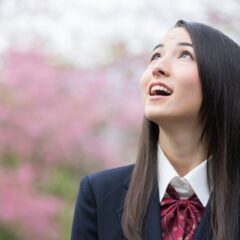 エクステは校則違反？バレる付け方とバレにくい付け方の違いを解説